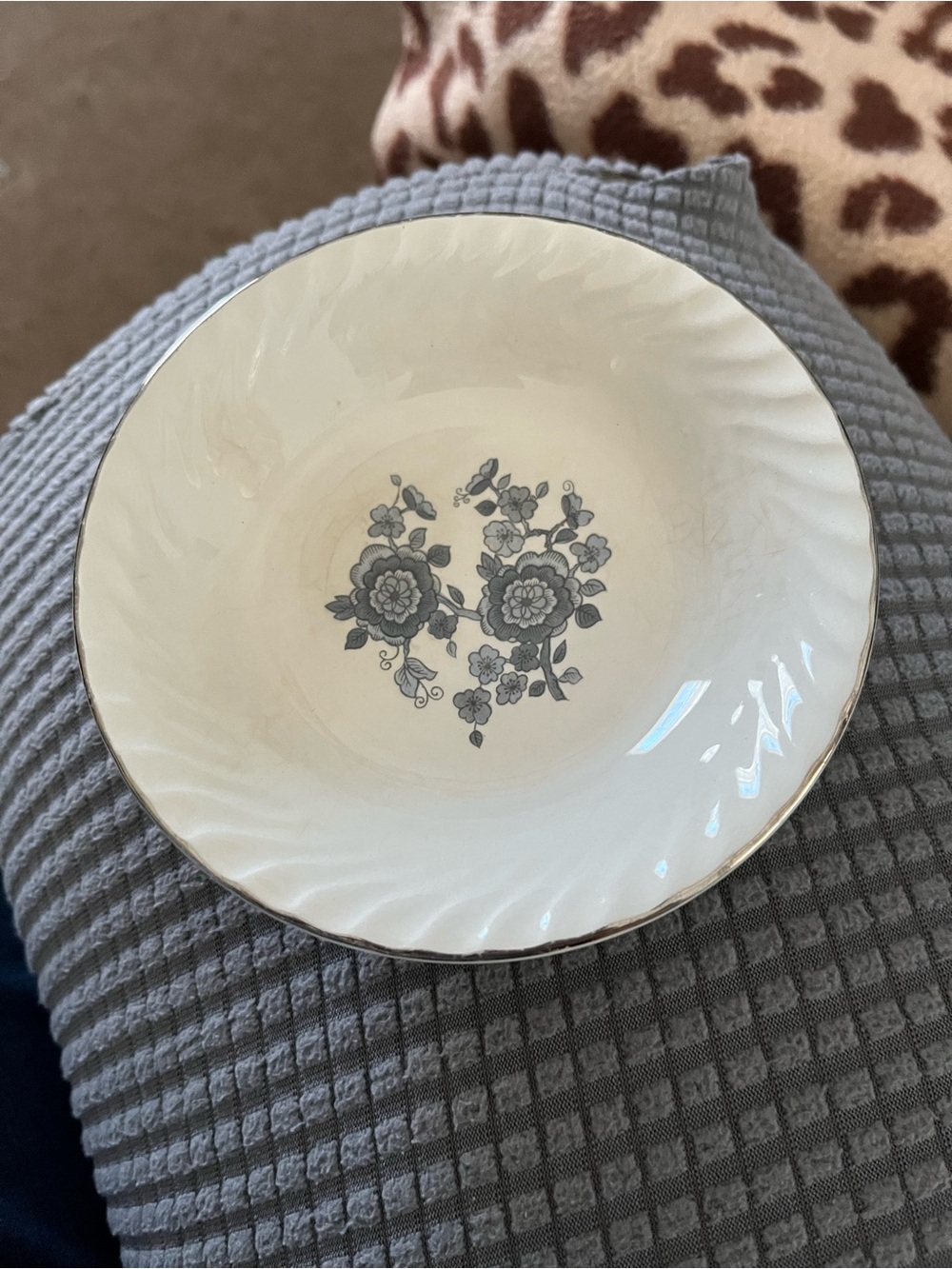 White Porcelain Decorative Serving Bowl with Gray Floral Motif and Silver Rim